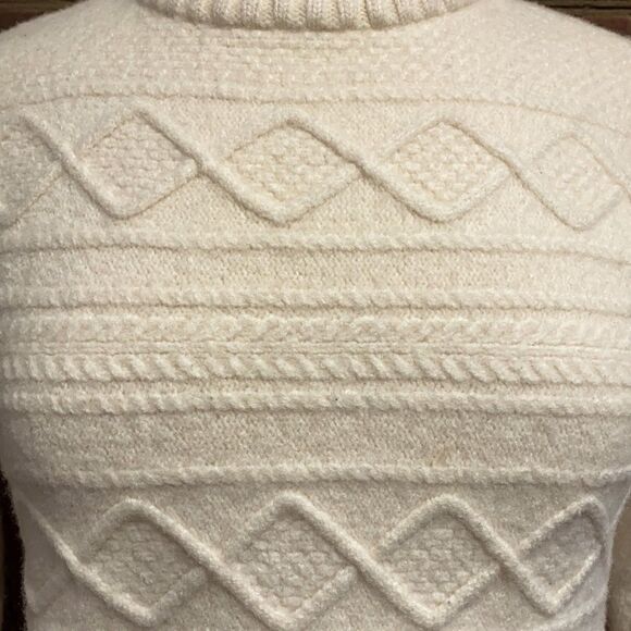 Vineyard Vines Cream Signature Fisherman Merino Wool Sweater - Picture 3 of 6